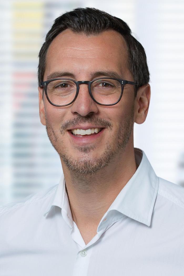 ERGO Versicherung Sebastian Dietz, Prüfeninger Straße in Regensburg