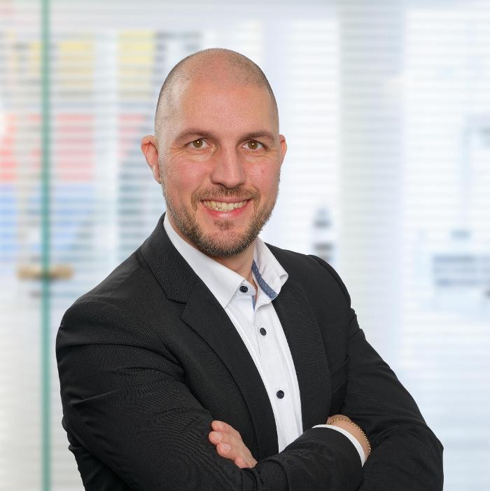 ERGO Versicherung Manuel Fritz, Auf dem Bühl in Greifenstein