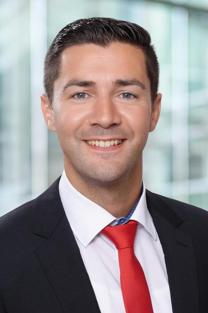 ERGO Versicherung Milovan Gajic, Alt Seulberg in Friedrichsdorf