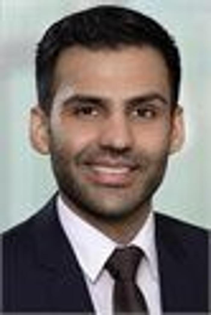 ERGO Versicherung Hadi Momenzada, Bergedorfer Straße in Hamburg