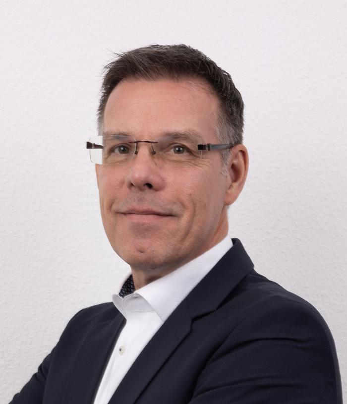 ERGO Versicherung Armin Plüschau, Bahnhofstraße in Oberhausen