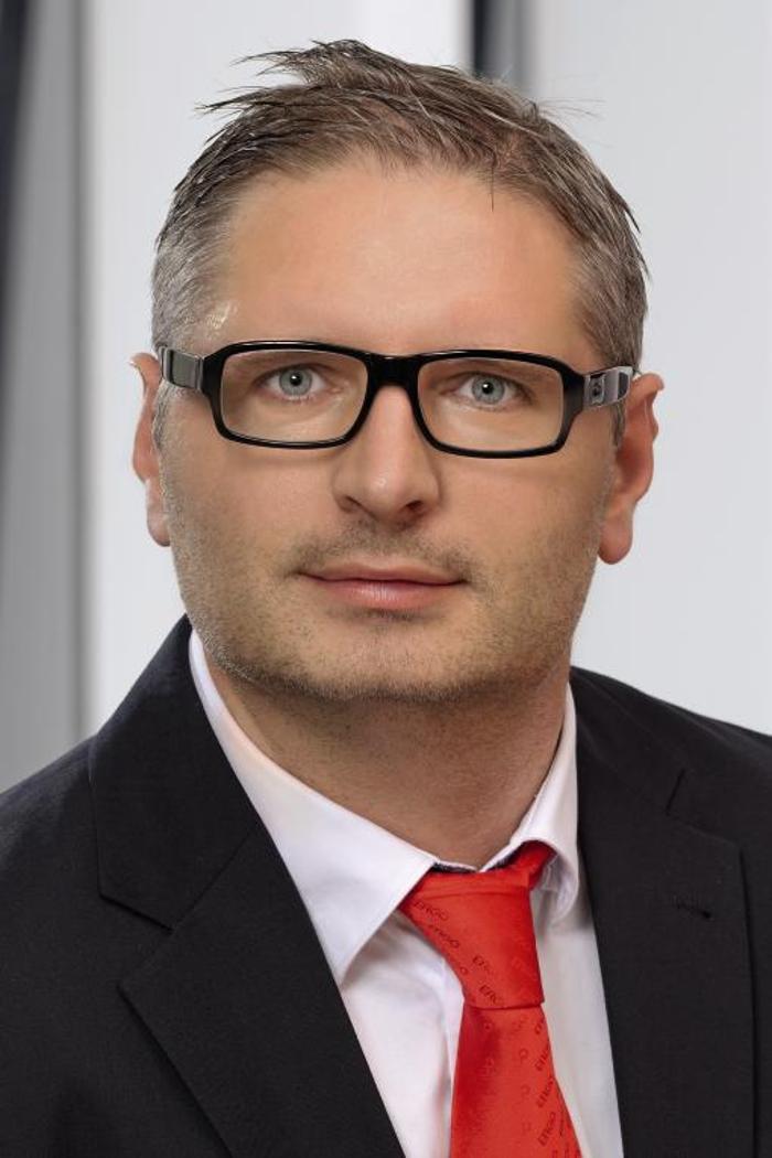 ERGO Versicherung Marcel Knaus, Am Triefenbach in Böbingen