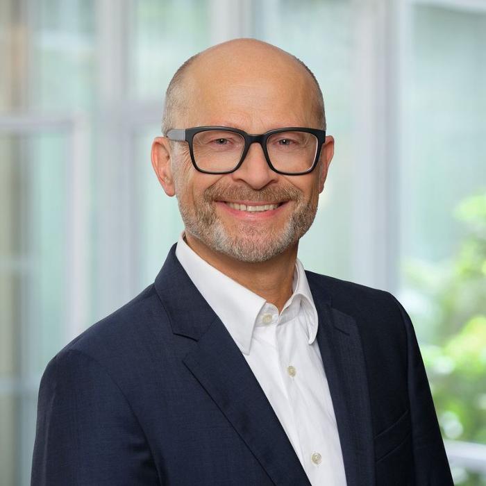 ERGO Versicherung / DKV Frank Schacht, Gewerbestraße in Ehrenkirchen