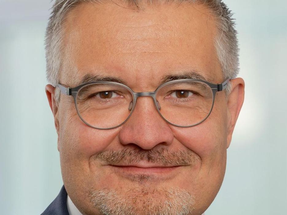 ERGO Versicherung / DKV Oliver Brunner, Lappersdorfer Straße in Regensburg