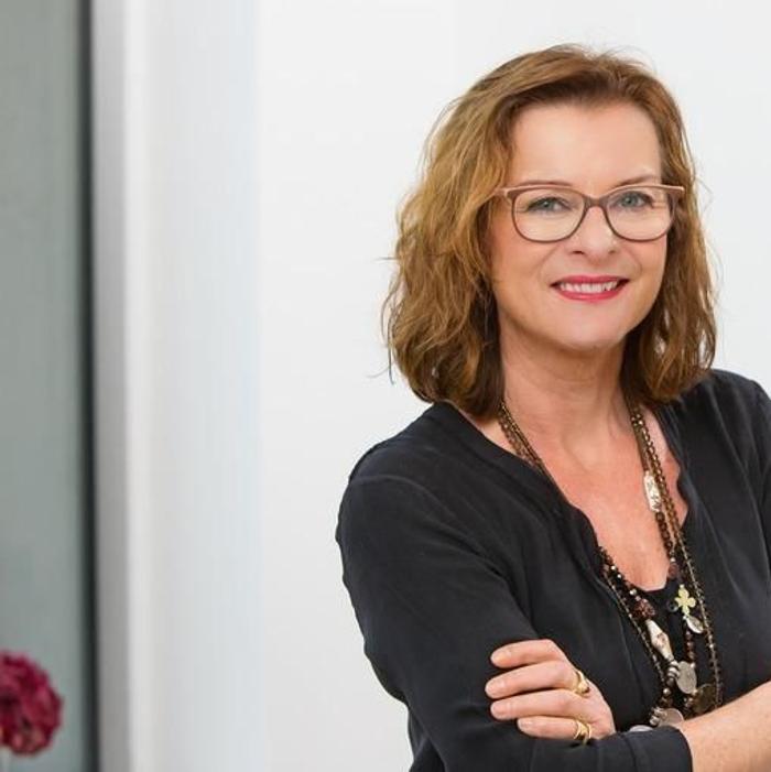 ERGO Versicherung / DKV Iris Willms, Maxstraße in Bonn