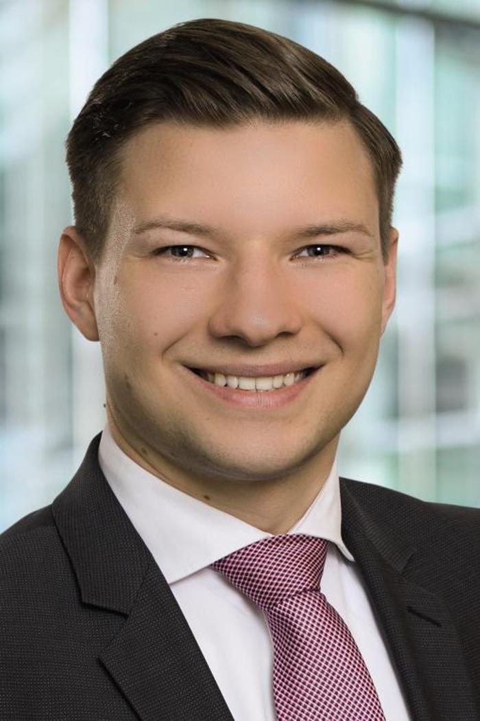 ERGO Versicherung Thomas Schlimkowski, Otzenrather Weg in Köln