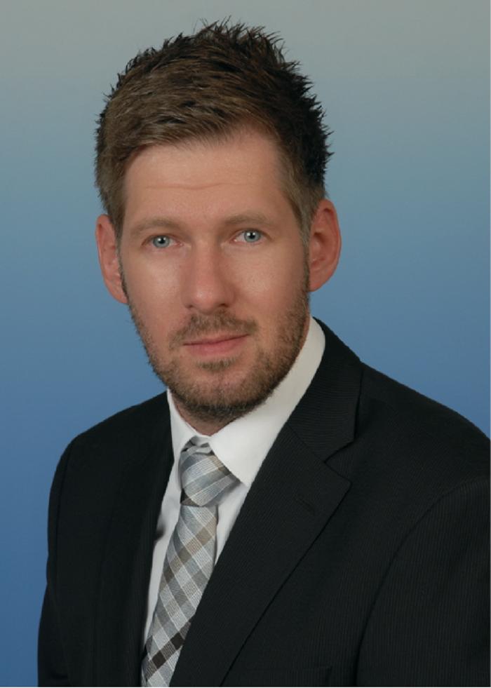 ERGO Versicherung Hermann Mayerl, Rosenheimer Straße in Aying