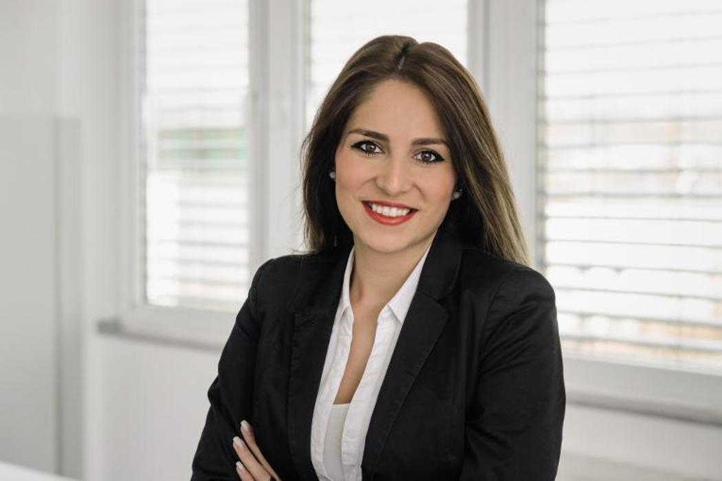 ERGO Versicherung Behnaz Nassai, An der Burg Sülz in Lohmar