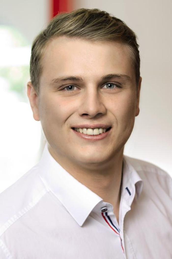 ERGO Versicherung Andreas Kindermann, Bahnanlage in Eichendorf