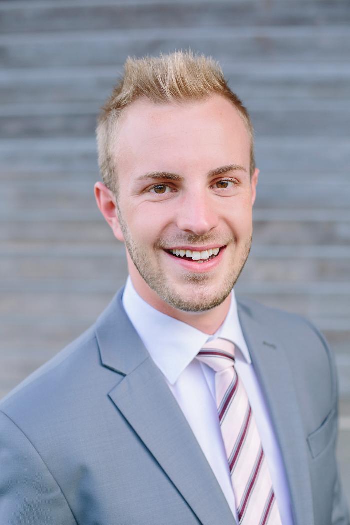 ERGO Versicherung Lukas Hillen, Crottorfer Straße in Reichshof