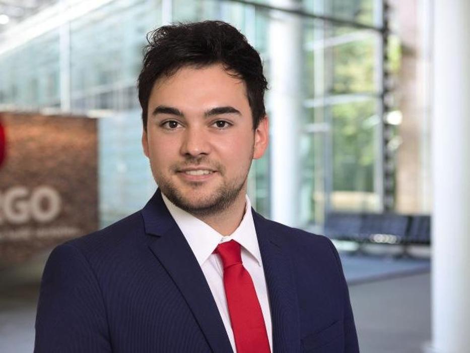 ERGO Versicherung Chris Lorenz, Neue Straße in Stavenhagen