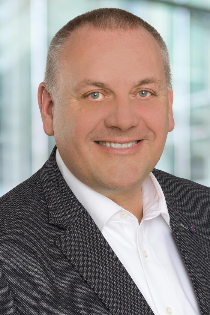 ERGO Versicherung Guido Kromen, Friedensstraße in Köln