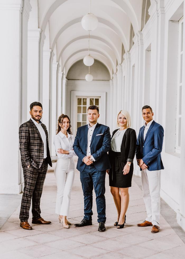 ERGO Versicherung Kevin Knipp, Fliehburgstraße in Zell (Mosel)