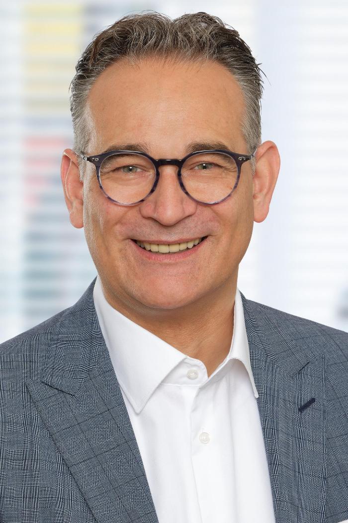 ERGO Versicherung Jürgen Naumann, Bundesstraße in Roetgen