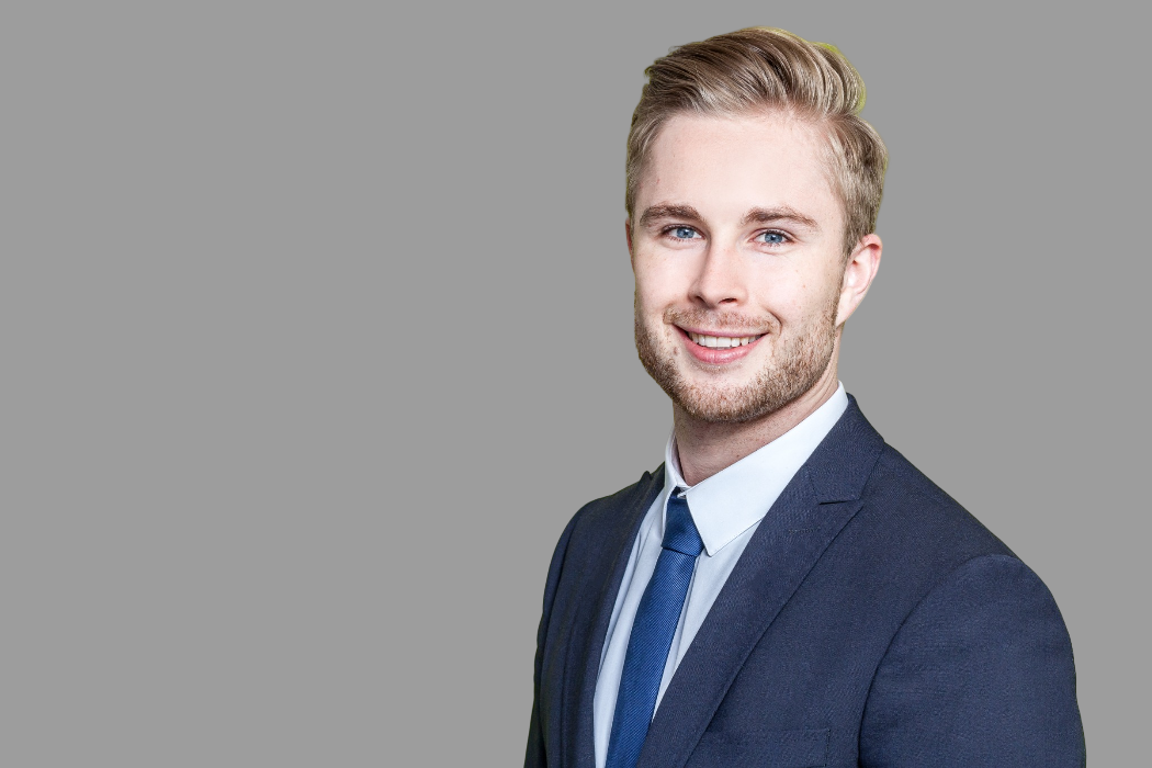 ERGO Versicherung / DKV Dennis Maryniok, Kölner Straße in Frechen