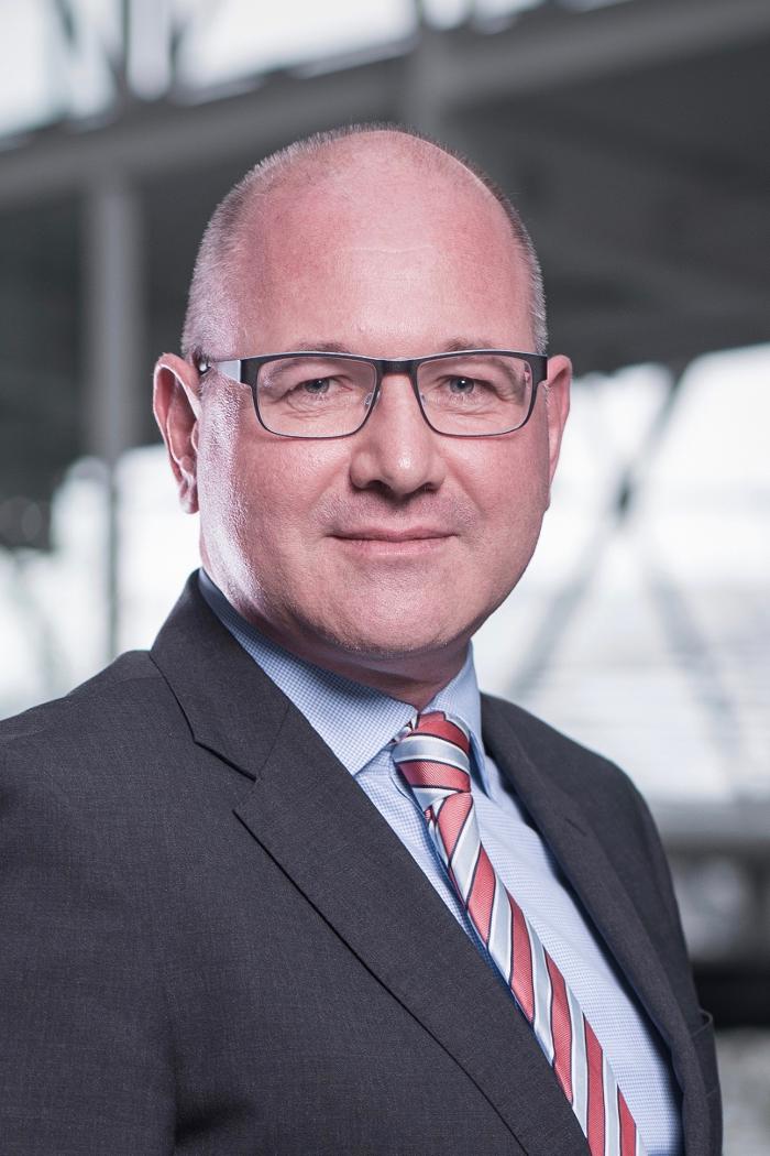 ERGO Versicherung / DKV Thomas Bräuer, Hauptstraße in Neubiberg