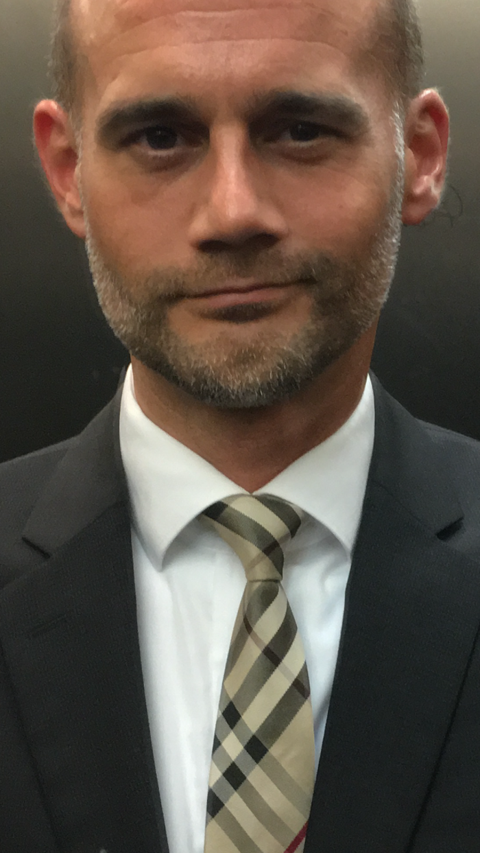 ERGO Pro Sascha Frank Weiss, Centroallee in Oberhausen