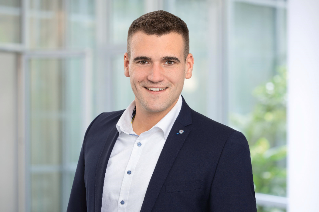 ERGO Versicherung Kevin Schrauth, Alte Bahnhofstraße in Karlstadt