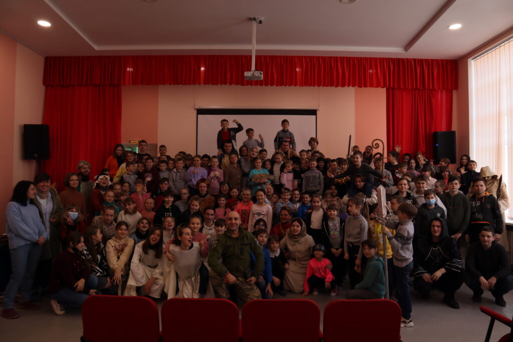 Ukrainian Catholic University Students Carol on the Front Line_4