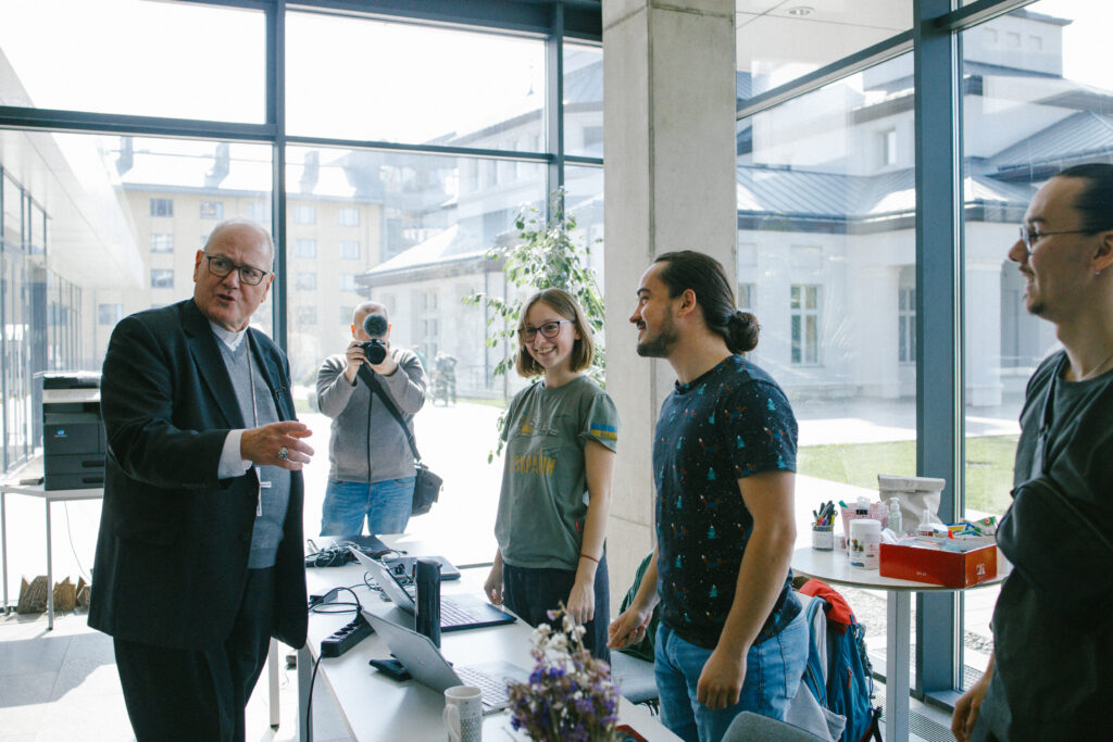 “I thought I would see depression in Ukraine, but I found love for life and hope here,” said US Cardinal Timothy Dolan_1