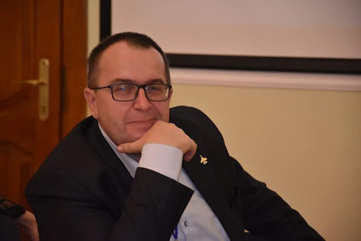 Ілюстрація щодо курсу або фото викладача