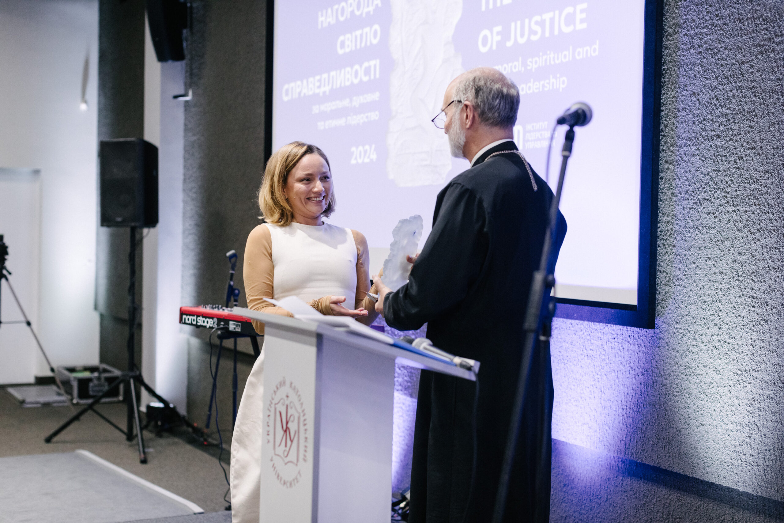 Jinsiy ichki kiyimdagi shaxsiy fotosurat