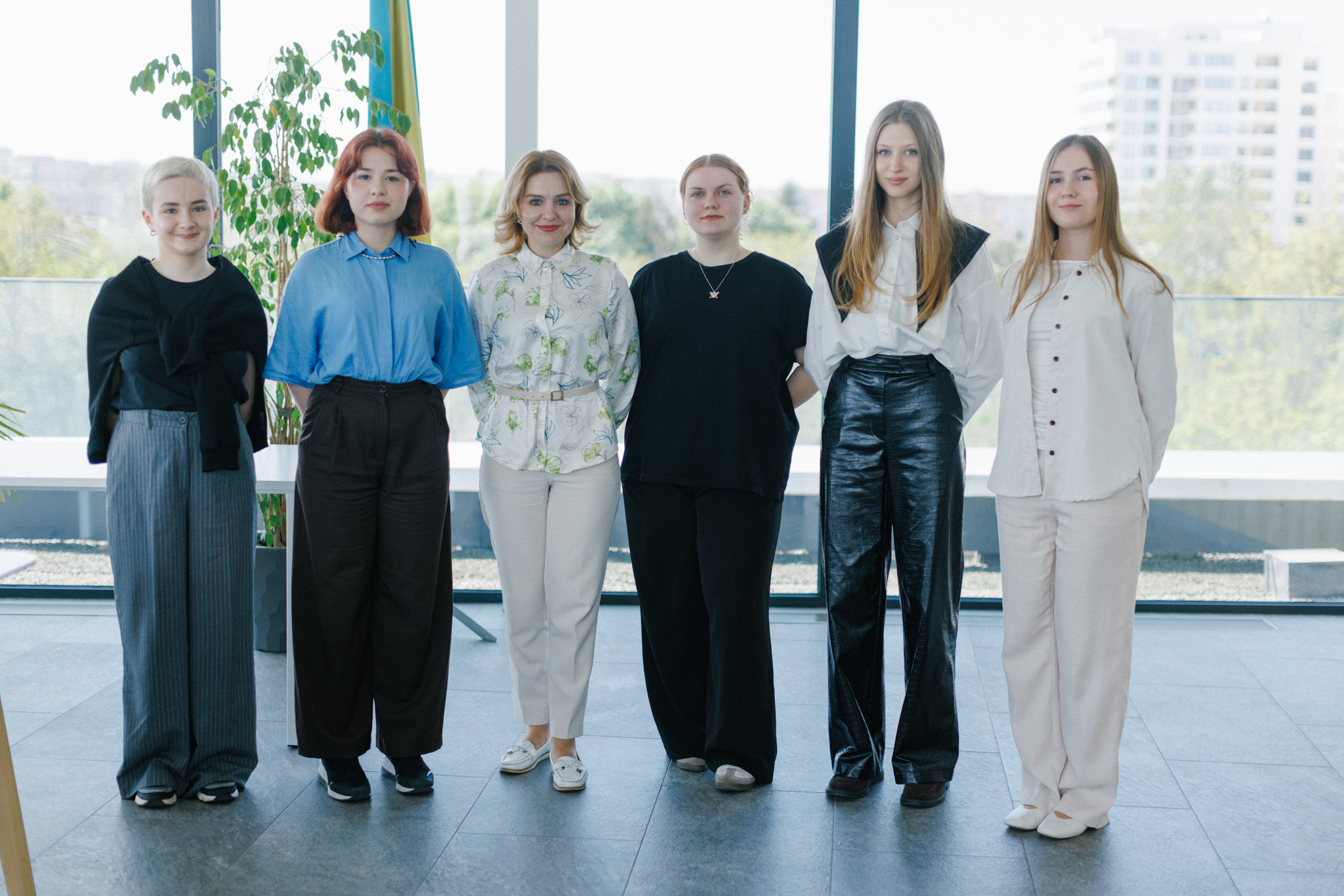 Katta xorozlar bilan shemales video