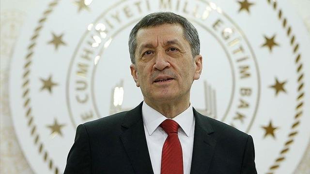 Bakan Selçuk: 26 ilimize 27 bin 445 tablet bilgisayar setini ulaştırıyoruz