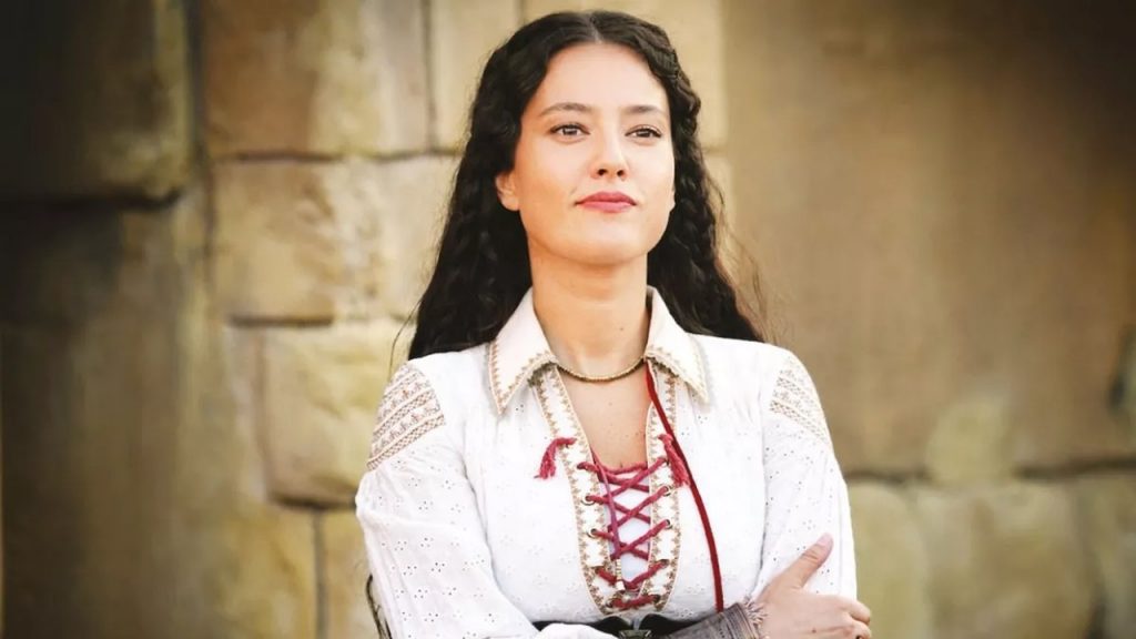Pelin Akil'e takipçilerinden mesaj yağmuru!