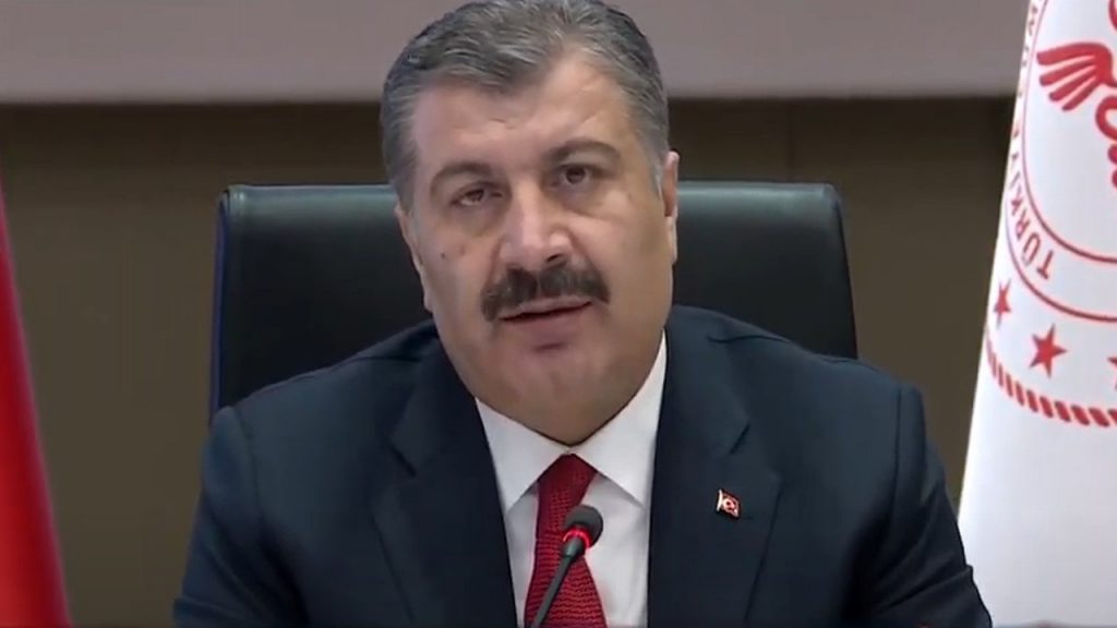 Bakan Koca'dan sevindiren açıklama: "Salgının son günlerindeyiz"