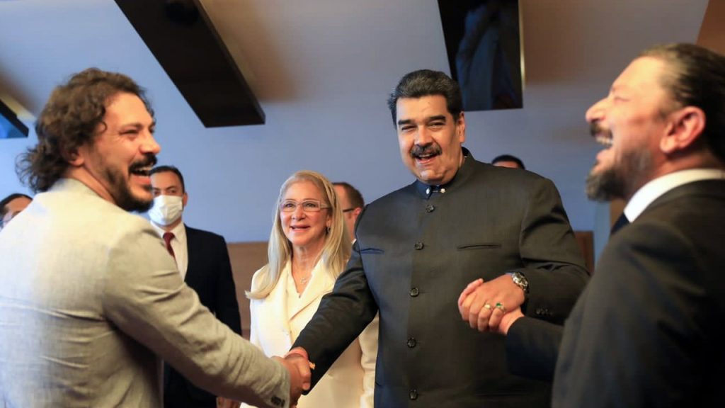 Nicolas Maduro Kuruluş Osman ekibiyle buluştu