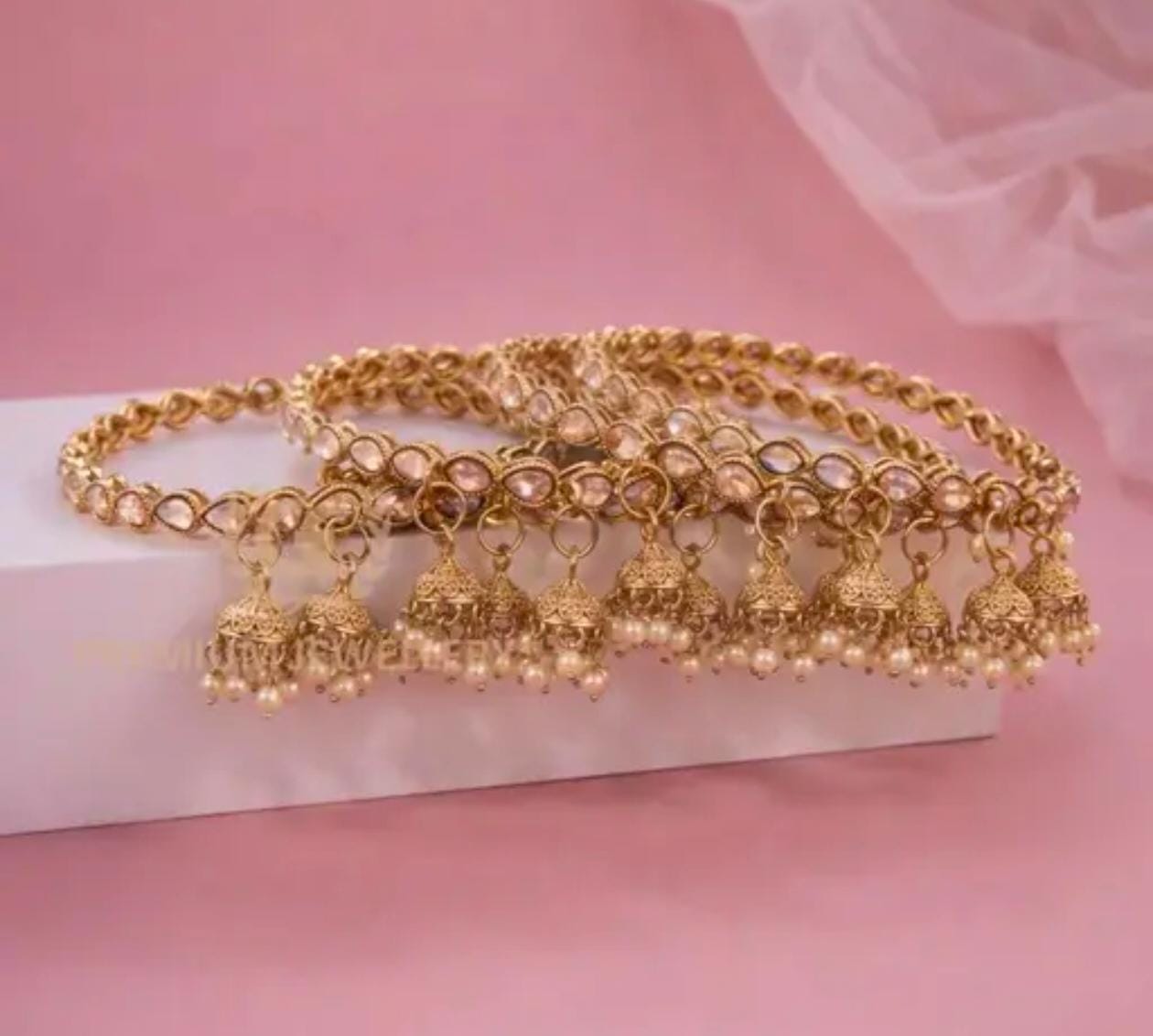 Women's fashion