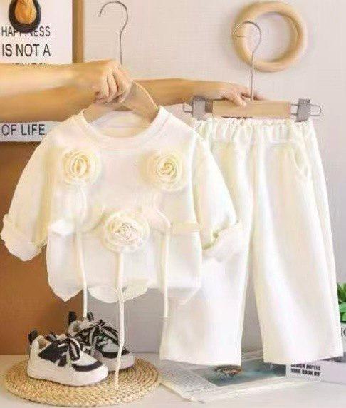 Костюм трикотажний для дівчинки (Молочний)