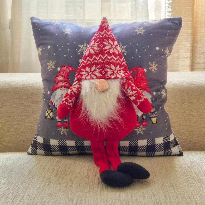 Подушка новорічна (Сіра гном-іграшка , 40х40)
