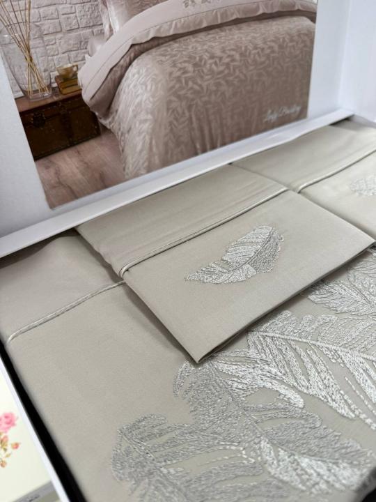 Постільна білизна з вишивкою Tivolyo Home (Leafy Broidery, 200х220)