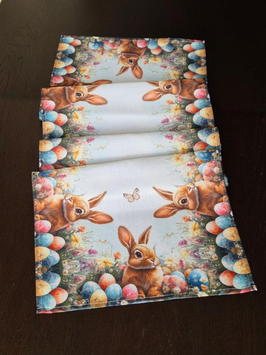 Скатертина Великодня (Зайчик зкольоровими писанками, 40х140)