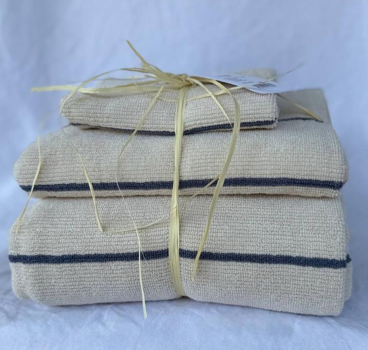 Набір рушників три штуки Pavia Home (Кремовий, 30х50 / 50х100 / 100х150)