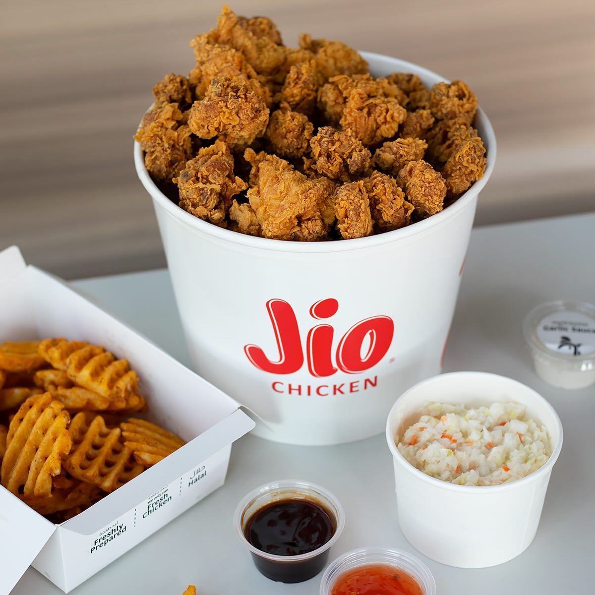 إحصل على وجبة 3 قطع "كريسبي جكن ستربس" ب1.8 دينار بس! offer at جيو تشكن