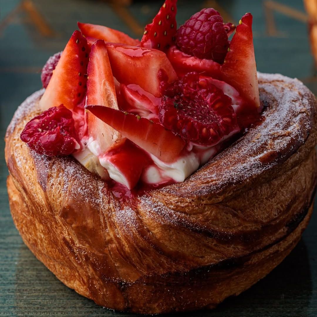 Get 24 pieces Of Mini Mixed Fruit Danish offer at Patisserie La Vanille Boutique