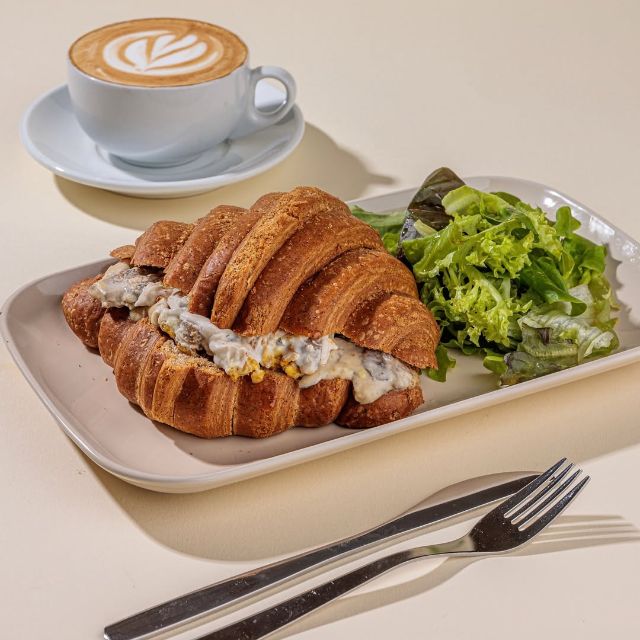 10% Off on all pickup orders discount at Feed Eatery