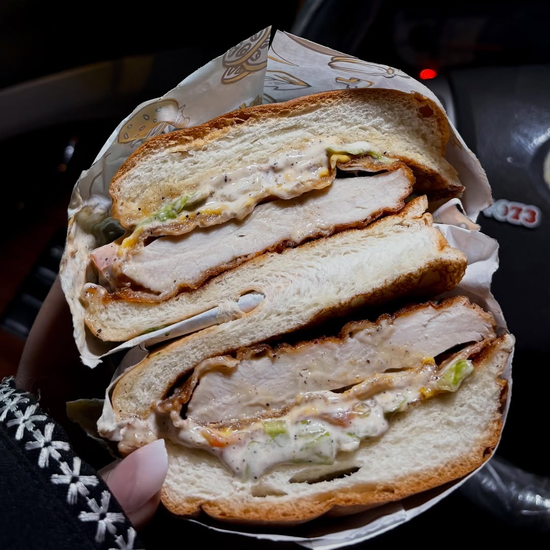 وجبة دبل تشالنجر بـ 2.3 دينار ! offer at مطعم تشالنجر