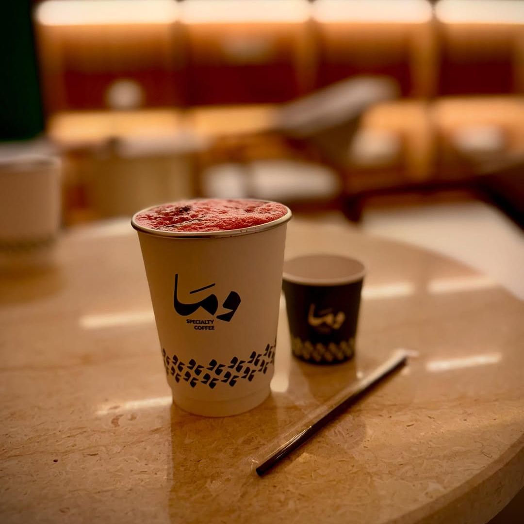 قهوة اليوم + دانيش كيك رول او جبن وعسل. offer at كوفي وما