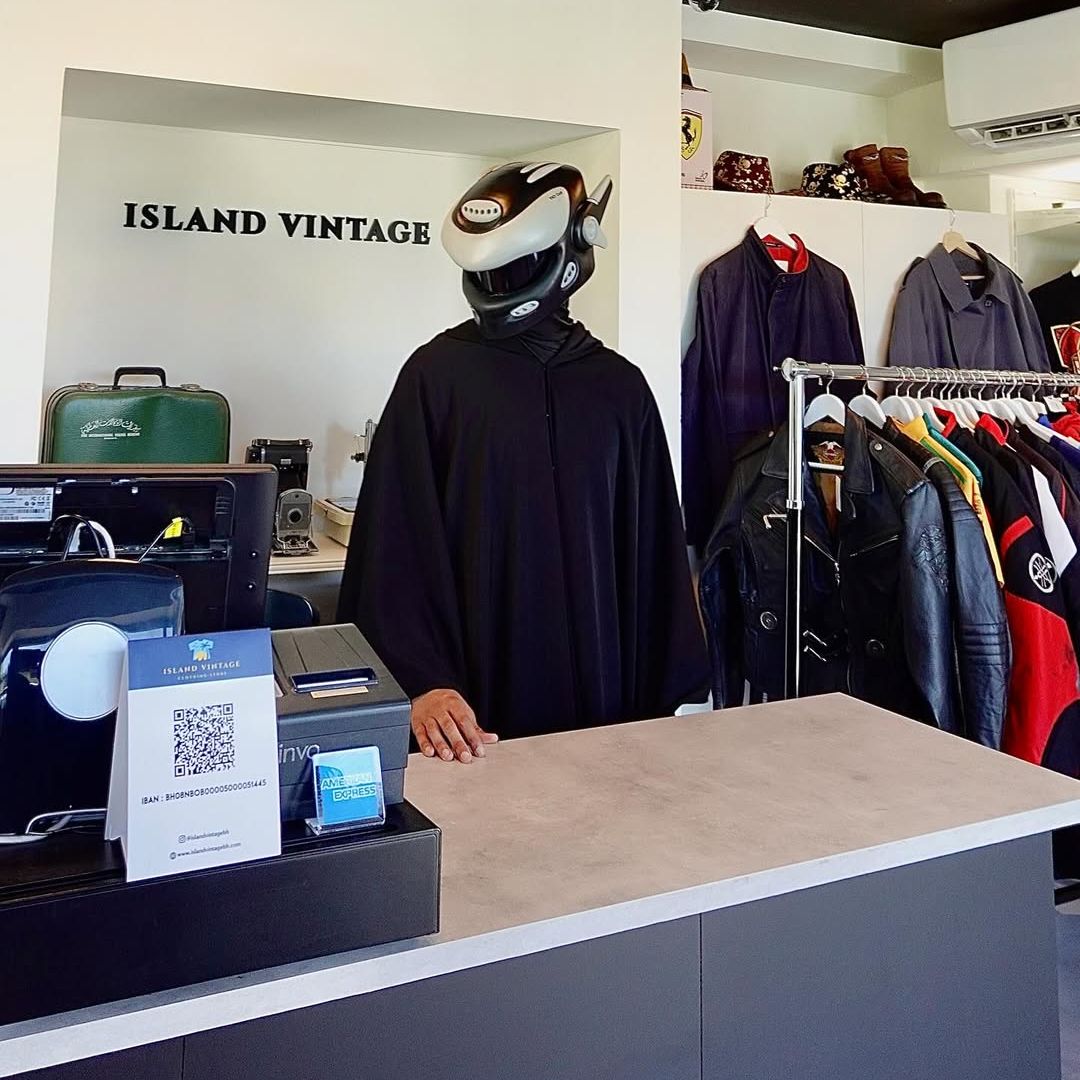 20% OFF on all purchases offer at Island Vintage Clothing Store
