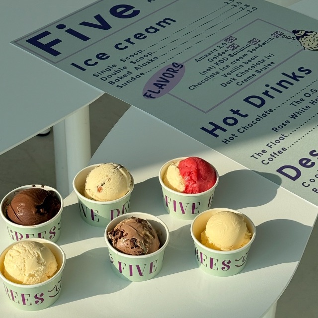 اشترِ واحدًا واحصل على الآخر مجانًا discount at فايف دجريز ارتسان ايس كريم