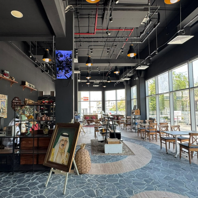 25% OFF On Drinks discount at Kantique