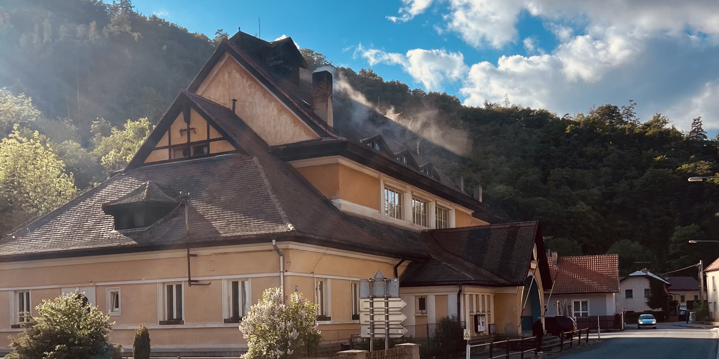 Let’s rebuild the Křivoklát Sokol Hall together.