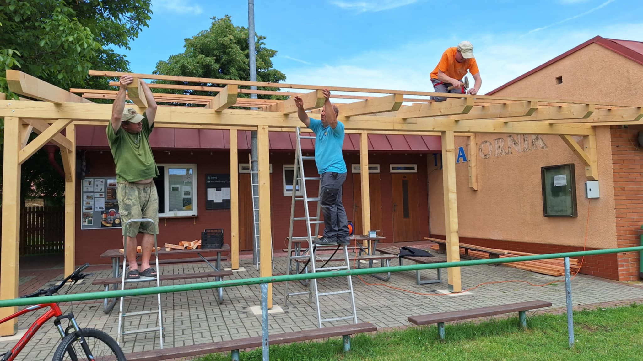 Dokážeme víc: Schovej se před větrem pod plachtou