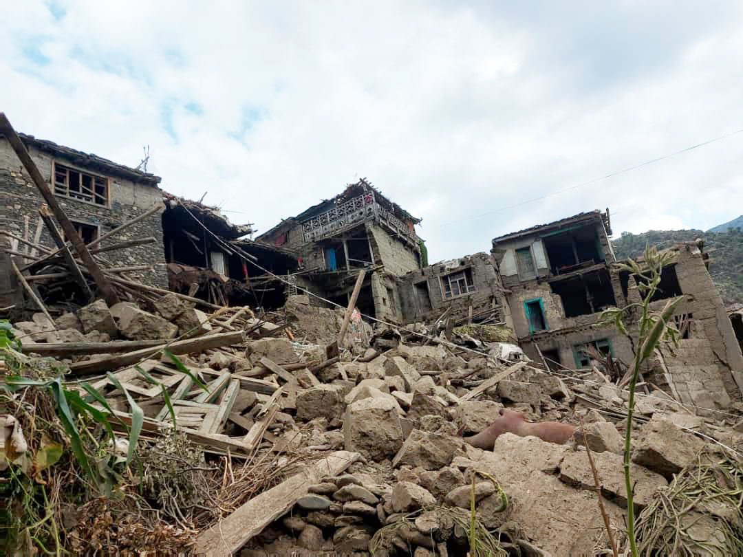 SOS ADRA: Zemětřesení v Afghánistánu 2025