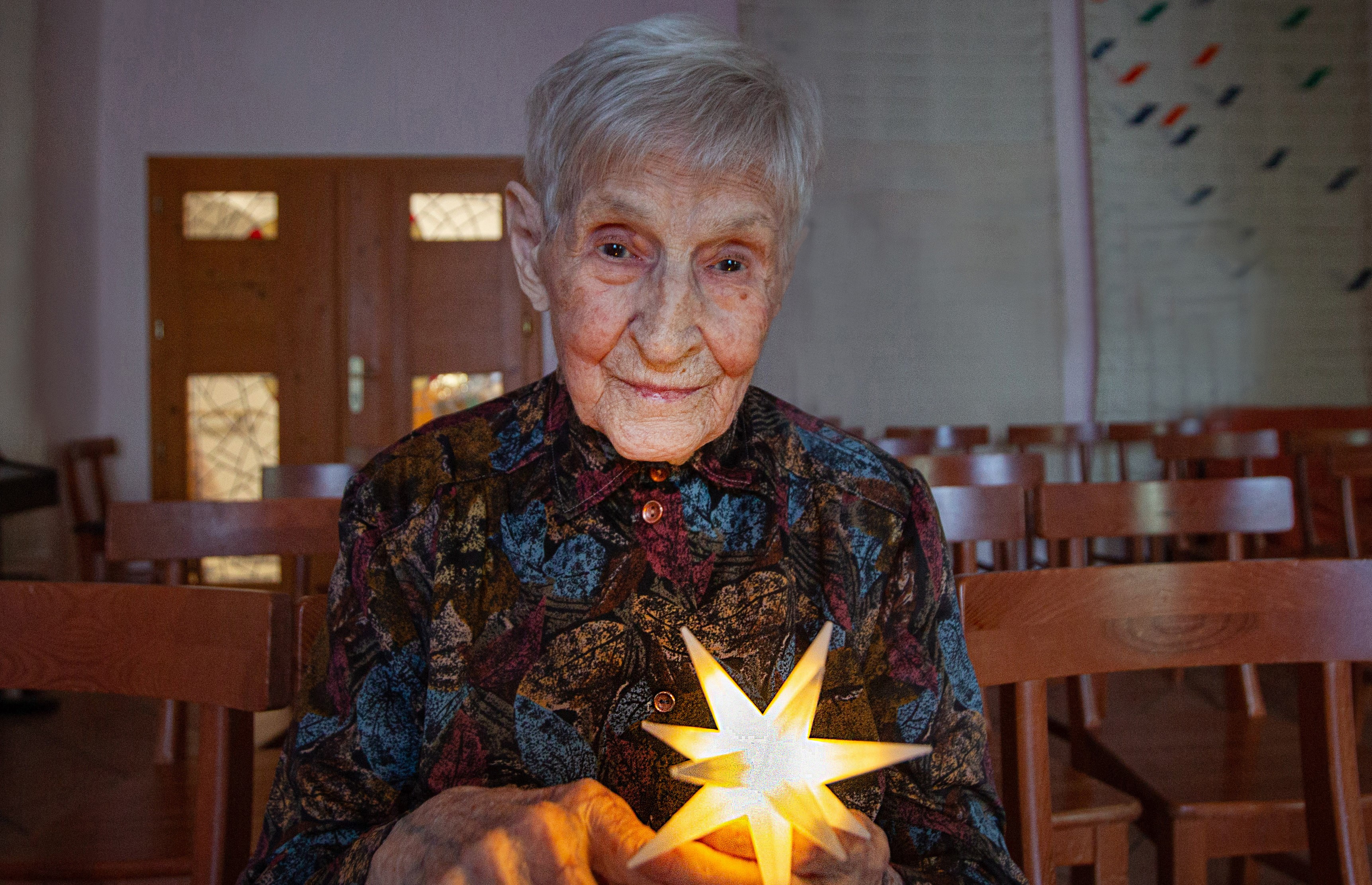 Staň se hvězdou pro ty nejstarší z nás.