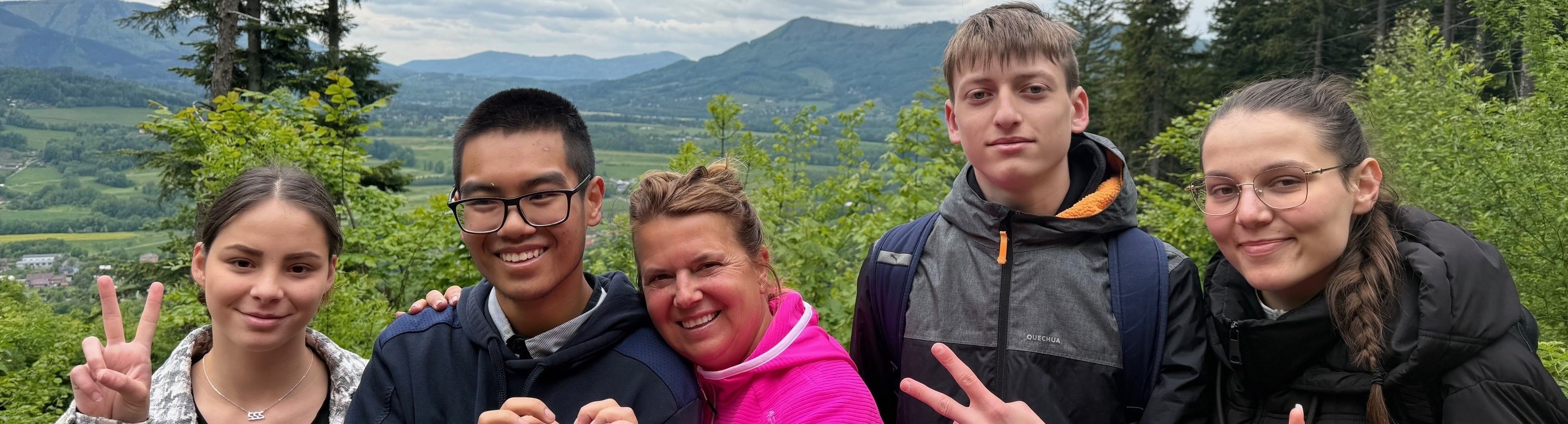 Nadace DEJME DĚTEM ŠANCI - příspěvek na projekt POMOZ MI DO ŽIVOTA